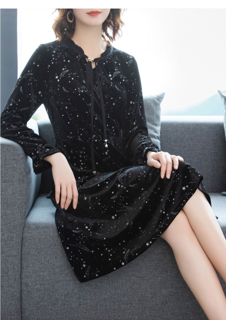 夜空のような星柄が魅力的 フレアワンピース 大きいサイズレディースファッション専門店 ミニョン