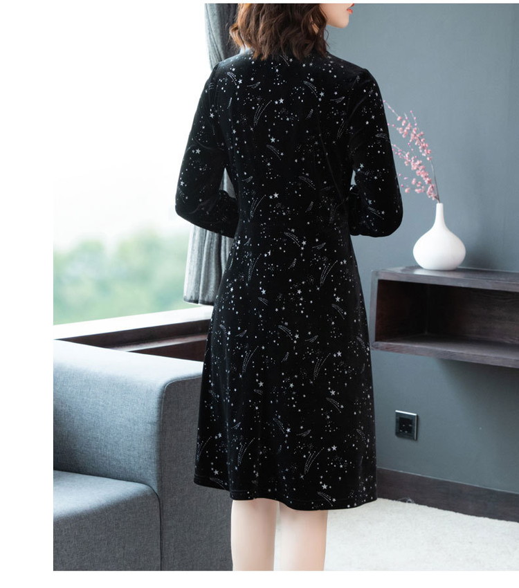 夜空のような星柄が魅力的 フレアワンピース 大きいサイズレディースファッション専門店 ミニョン