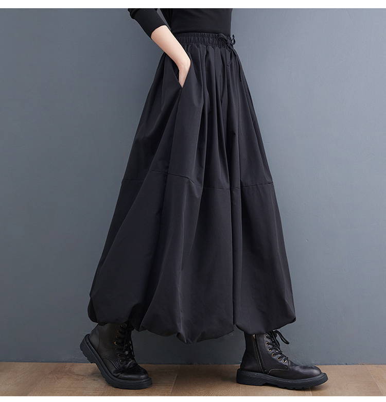 大きいサイズのウエストゴムのふんわり裾スカート-横向き